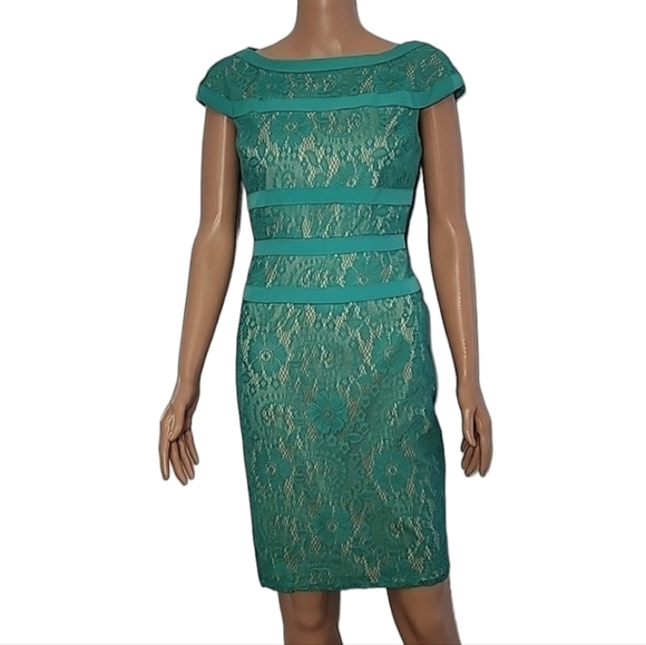 Adrianna Papell Dresses & Skirts - Adrianna Papell Cap Sleeve Lace-Like Overlay Sheath Dress Green & beige Size 4 S